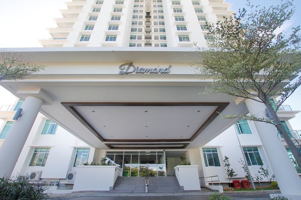 Imperial Suites Miri , Diamond Tower Kültér fotó
